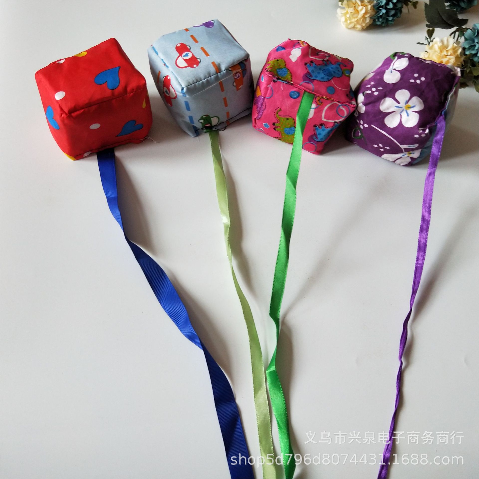 适合联欢会玩的小游戏_适合联欢会游戏_联欢会好玩的游戏