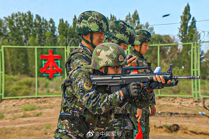 cf魄狙视频个人竞技_cf魄狙被实锤视频_cf爱拍魄狙视频