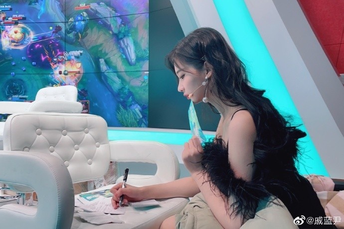 戚蓝尹电竞_戚蓝尹游戏直播间_戚蓝尹在哪直播