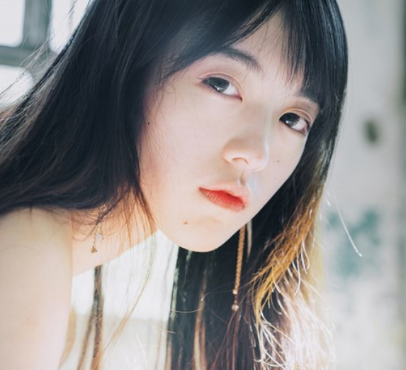 电眼美女3_电眼美女1无敌版_电眼美女购物狂