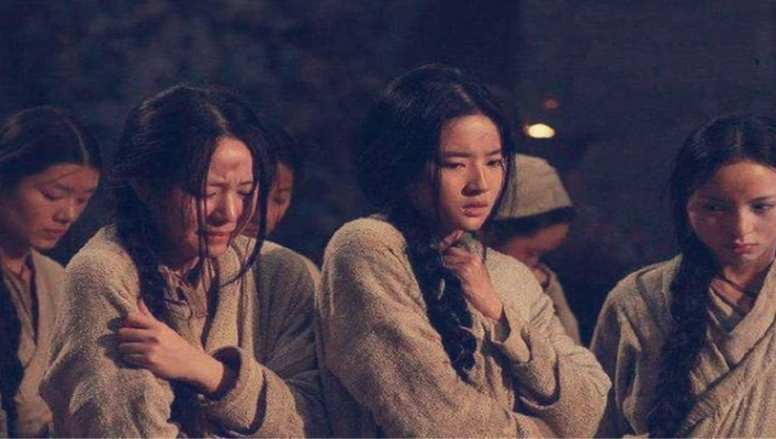 奴婢打烂公主屁屁视频_视频奴婢公主屁屁打烂了_古代公主挨打的视频大全集