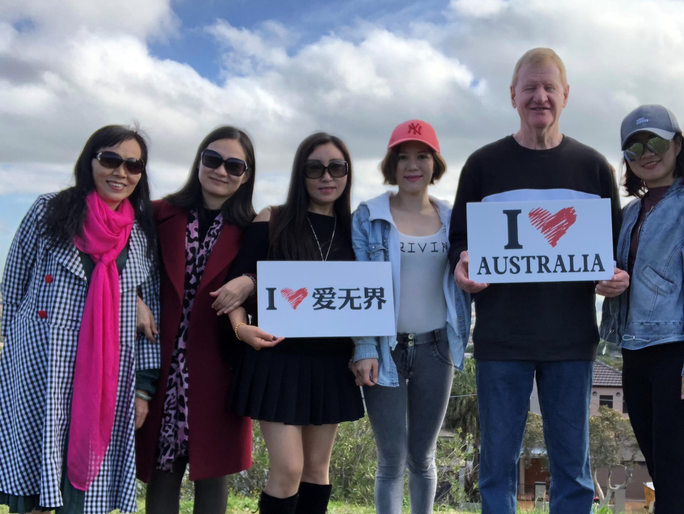 海外华人8x_华人海外建国的穿越小说_华人海外建国小说