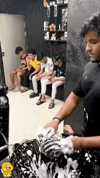 起诉房东麻烦吗_房东抢了手机游戏怎么起诉_起诉房东打什么电话
