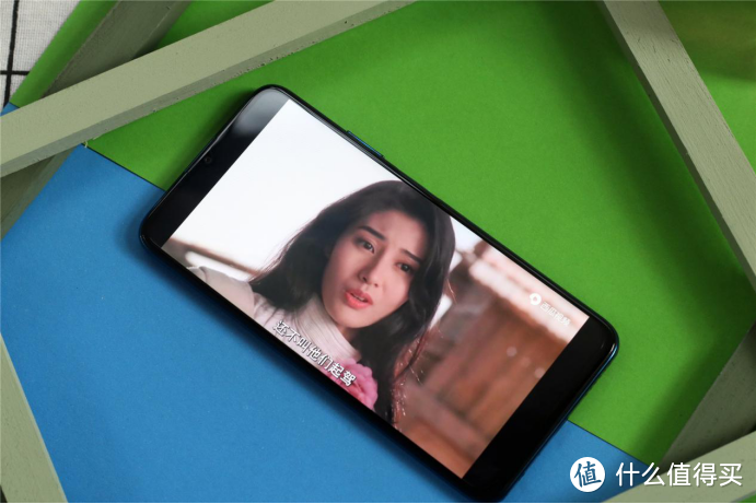 不玩游戏买什么大屏手机_大屏手机玩游戏真别扭_玩大型游戏手机