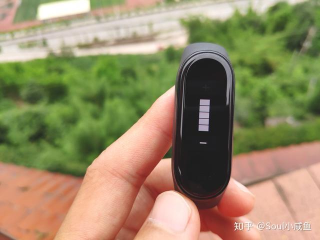 小米手环闲置太久无法开机_小米手环来不了机啥情况_新买的小米手环无法开机