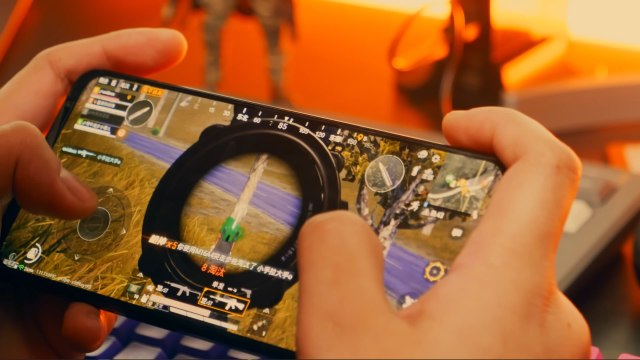 pro手机游戏-Pro 手机游戏：精致画面、流畅操作与沉浸式