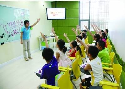 幼儿园小班英语课游戏,小班幼儿快乐游戏时光